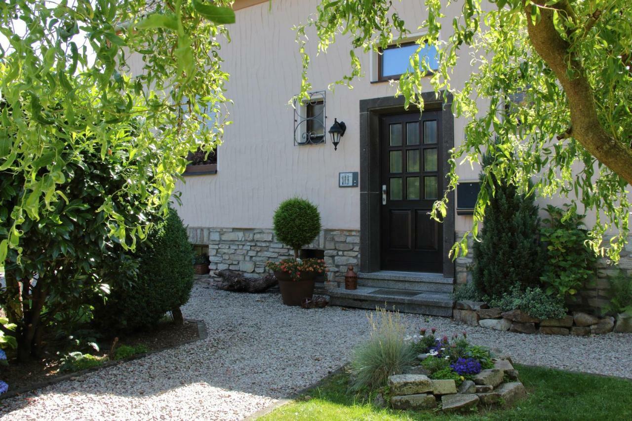 Haus Kolmesfeld Apartamento Sensweiler Exterior foto